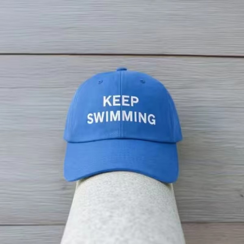 Mens Fashion Caps - 2026年トレンドの「Keep Swimming」新文字刺繍入り野球帽、男女兼用、おしゃれな日よけソフトトップハット、ダックビルキャップ
