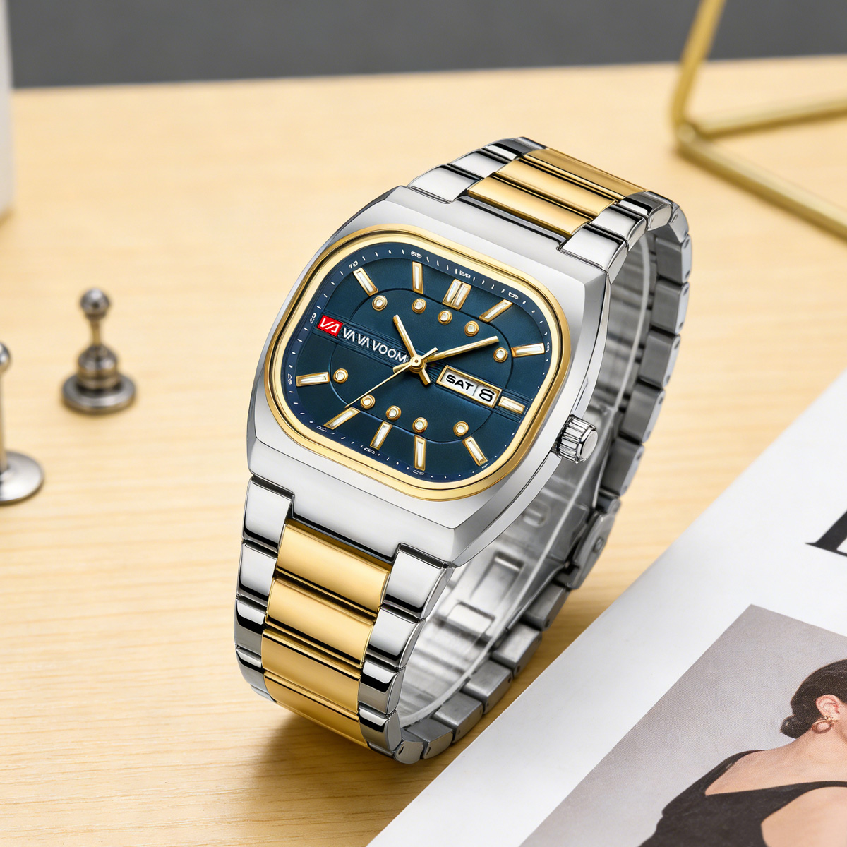 スクエア型の新しいユニークなデザインのスチール製人気クォーツ - Men'S Fashion Magazine のレビューと価格