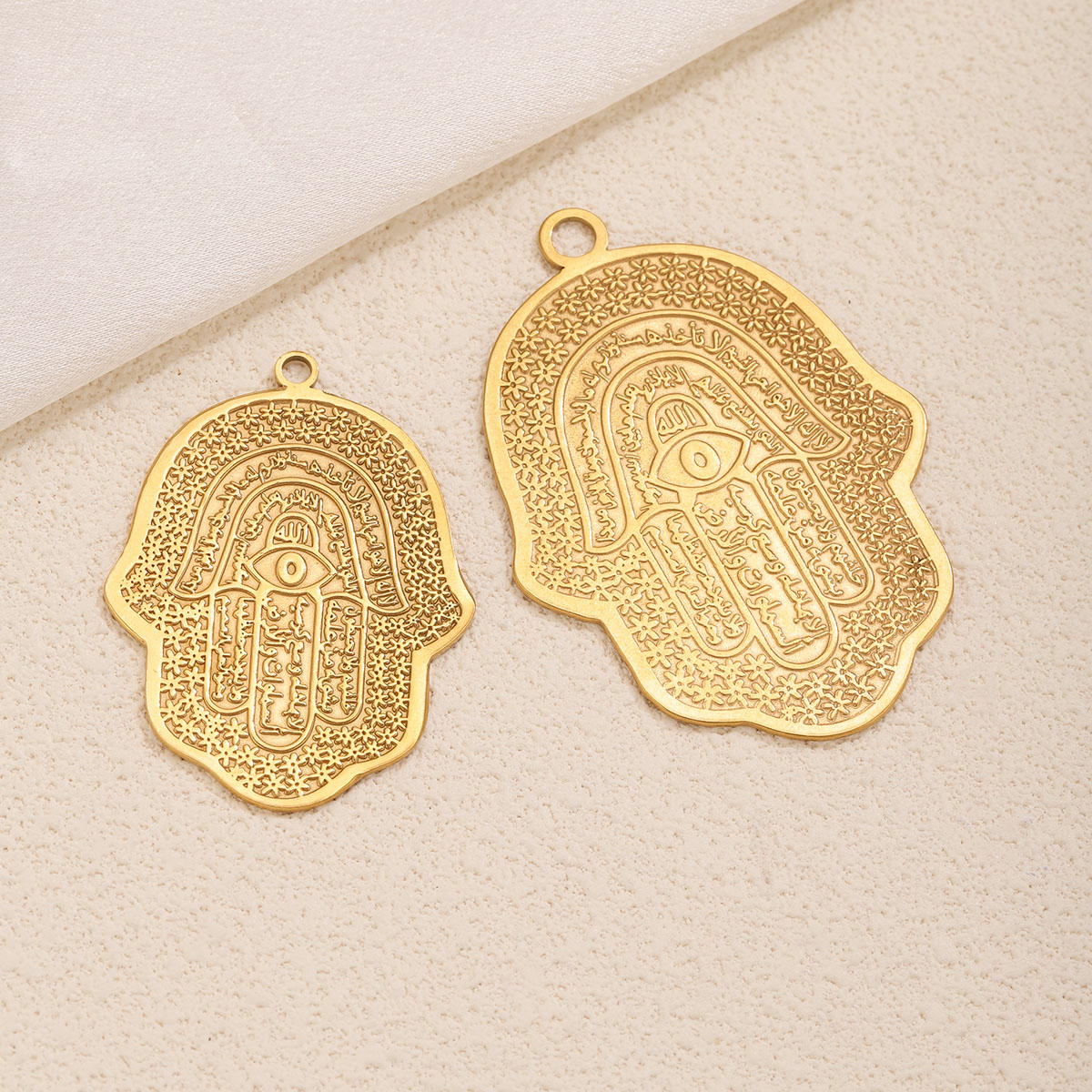 5個入り 18K PVDステンレス鋼 ハムサハンド 邪視除け - Men'S Fashion Necklaces のレビューと価格