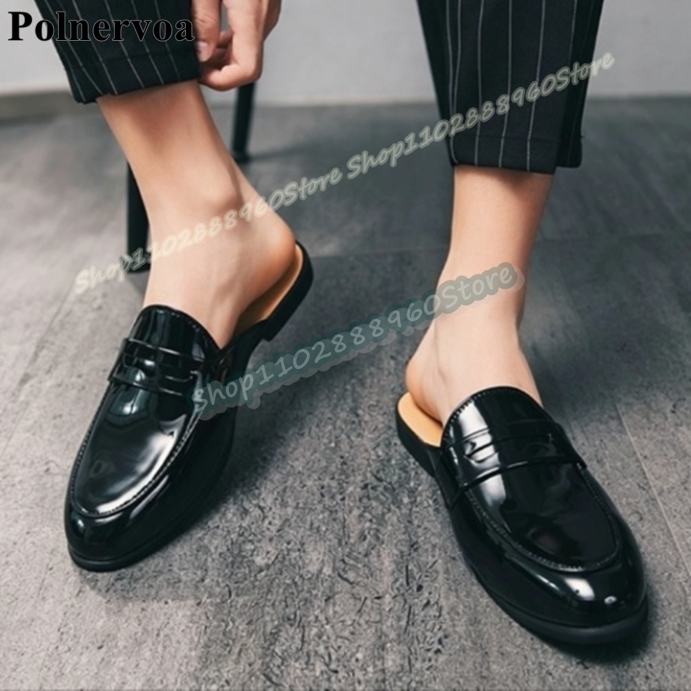 トレンドの黒い特注レザーを使用したカジュアルなメンズスリッパ - Mens Fashion Trend 2026 のレビューと価格